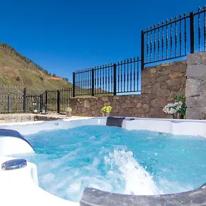  Bed and breakfast Mogarén: Jacuzzi&beautiful Views España