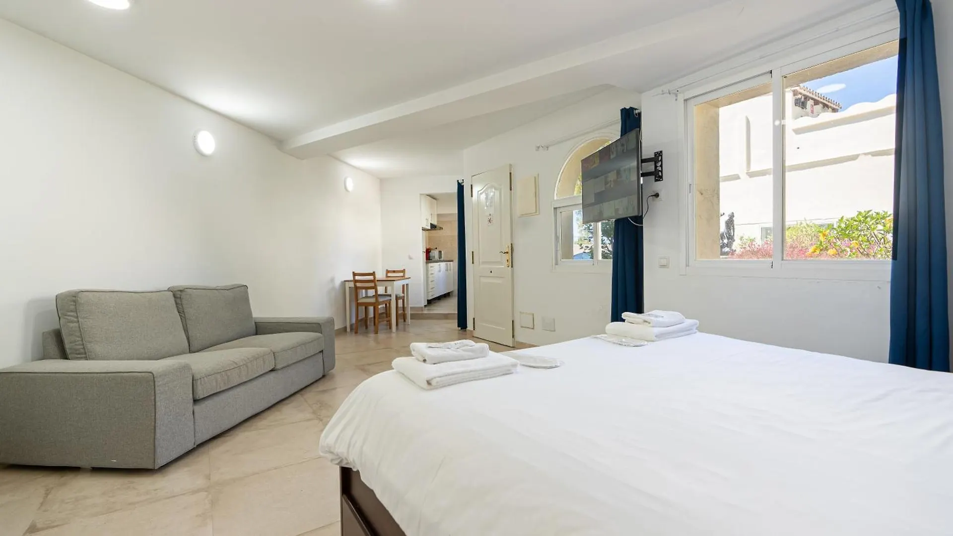 Aparthotel Casadelmar Marbella