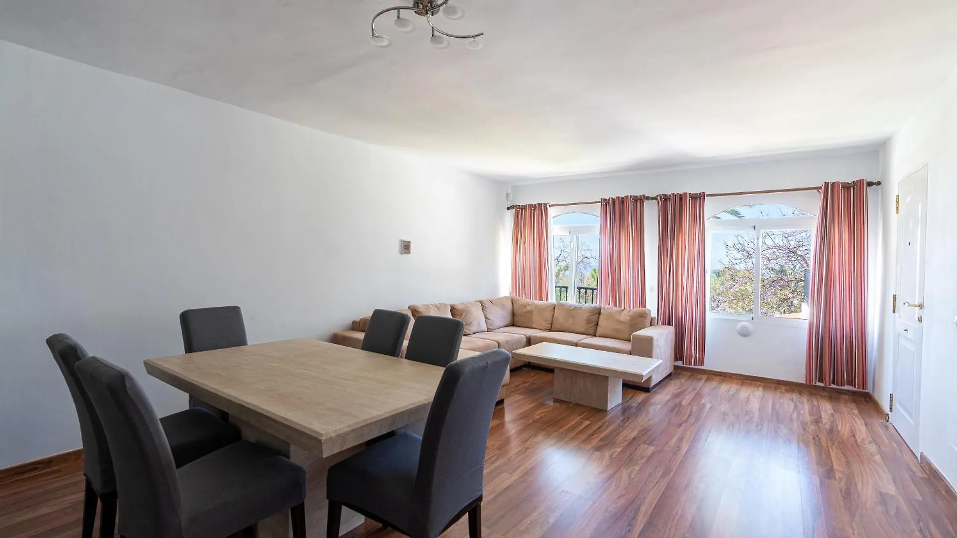 Aparthotel Casadelmar Marbella