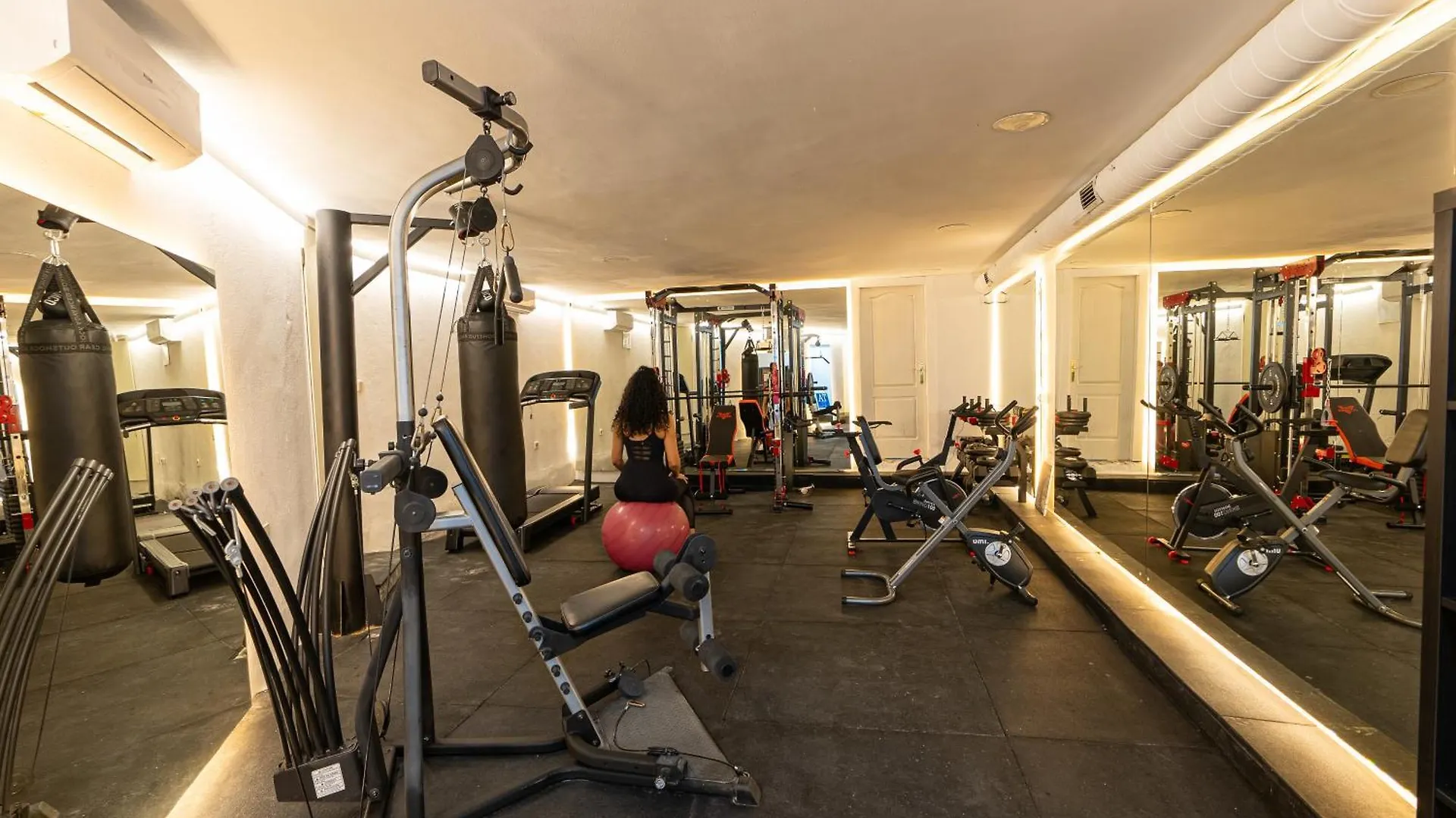 Aparthotel Casadelmar Marbella