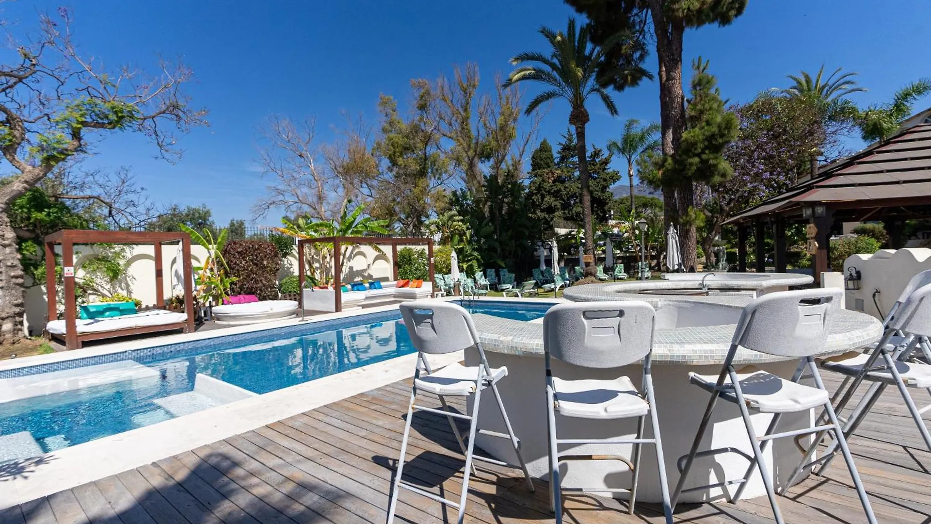 Aparthotel Casadelmar Marbella