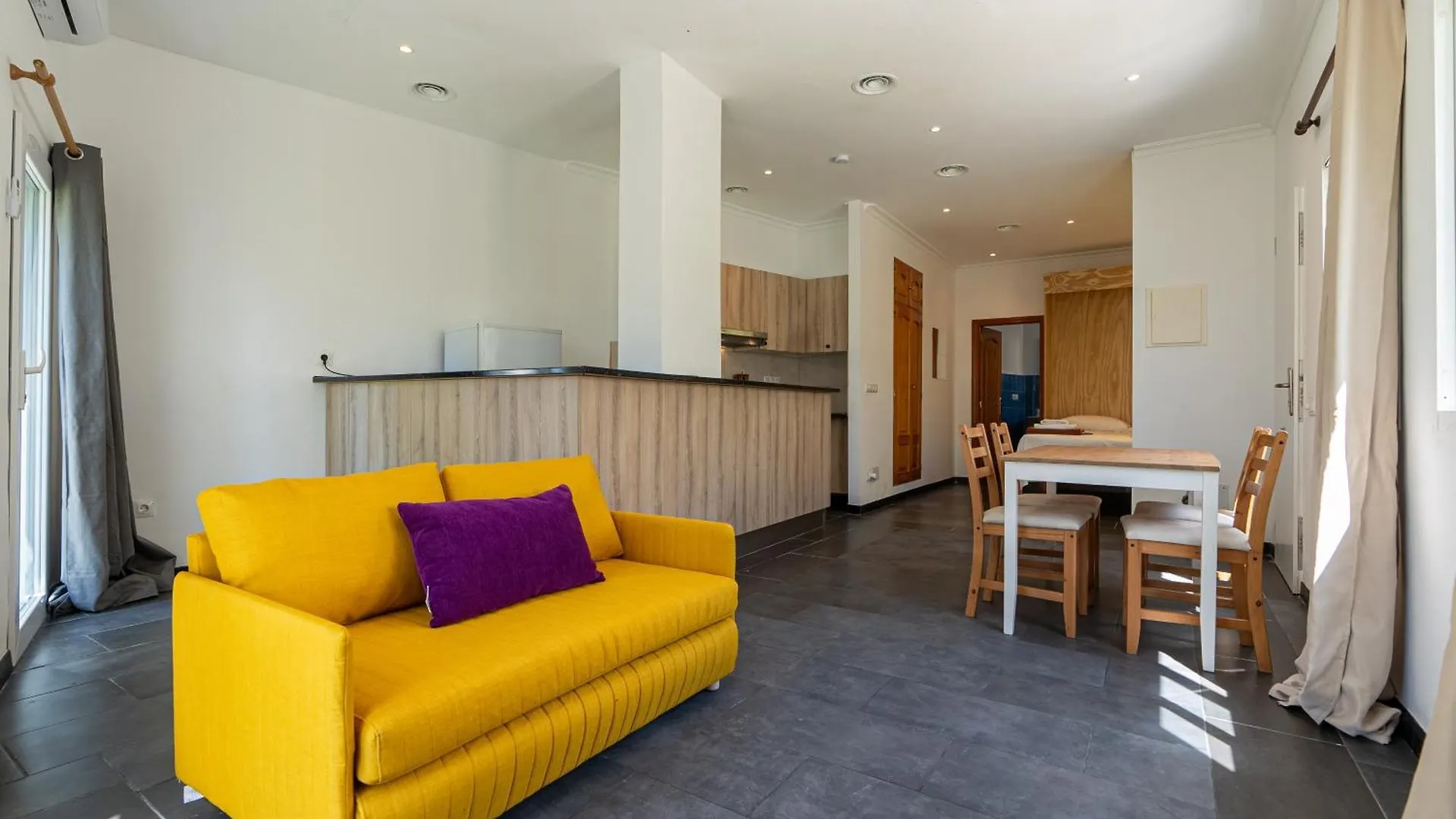 Aparthotel Casadelmar Marbella