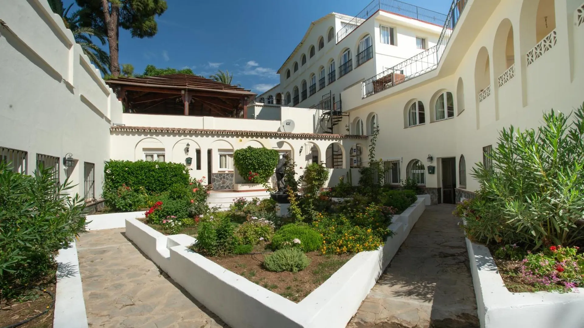 Aparthotel Casadelmar Marbella 0*,