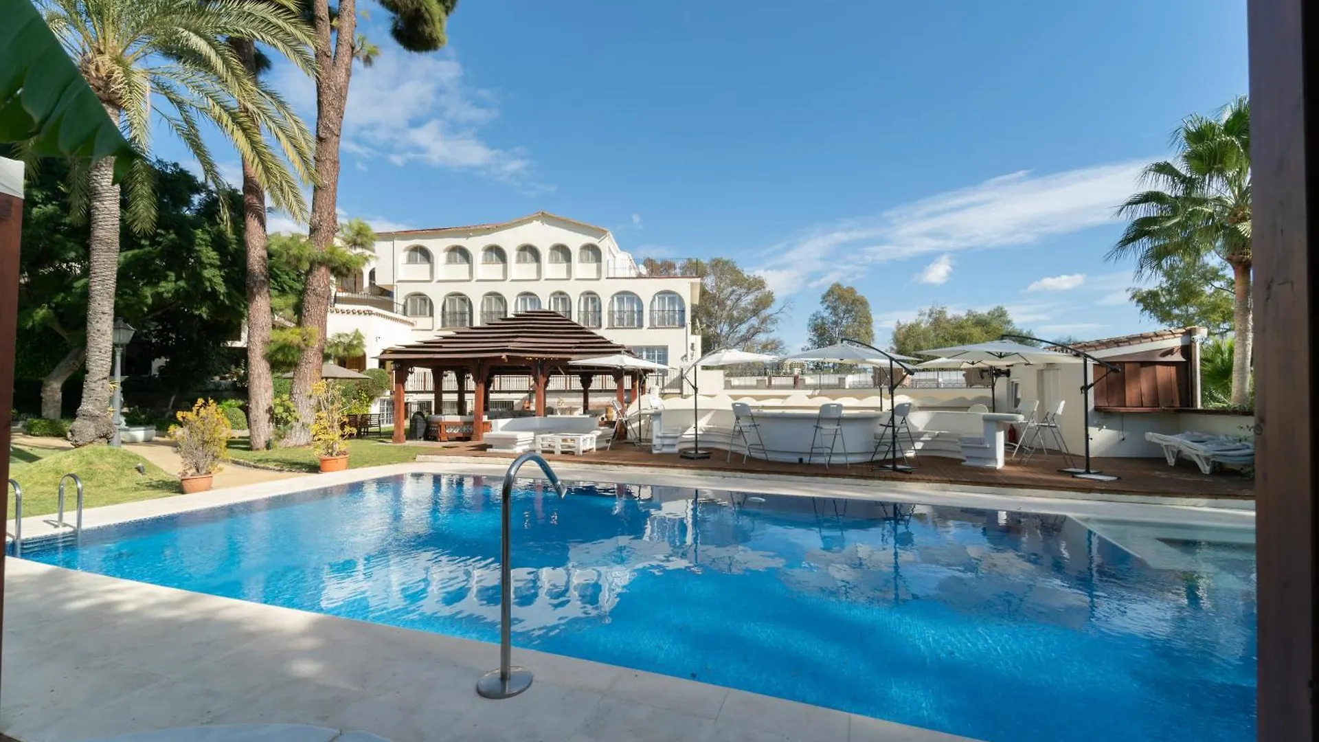 Aparthotel Casadelmar Marbella
