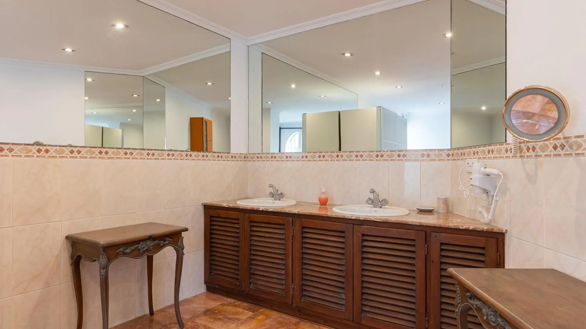 Aparthotel Casadelmar Marbella