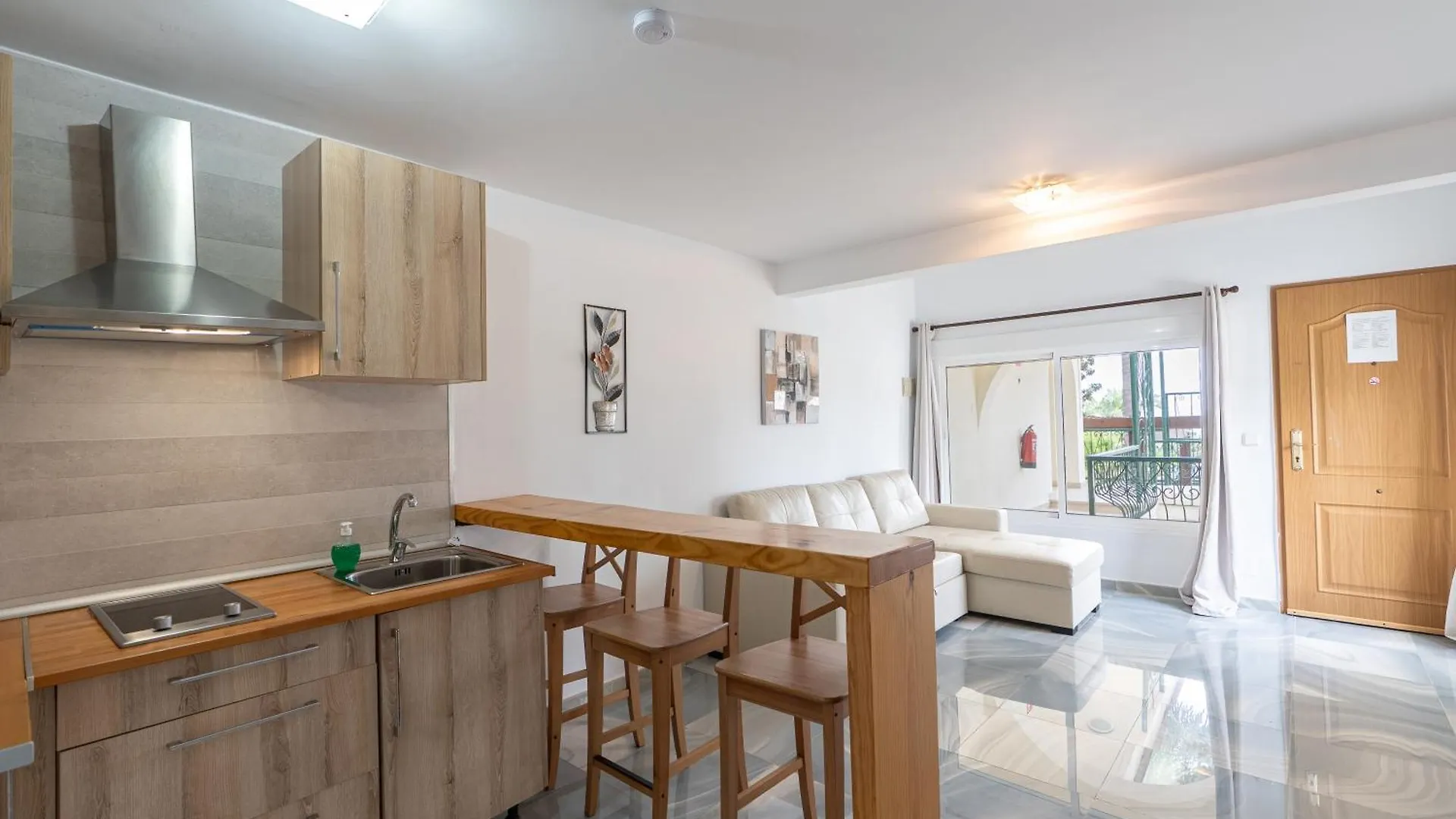 Aparthotel Casadelmar Marbella
