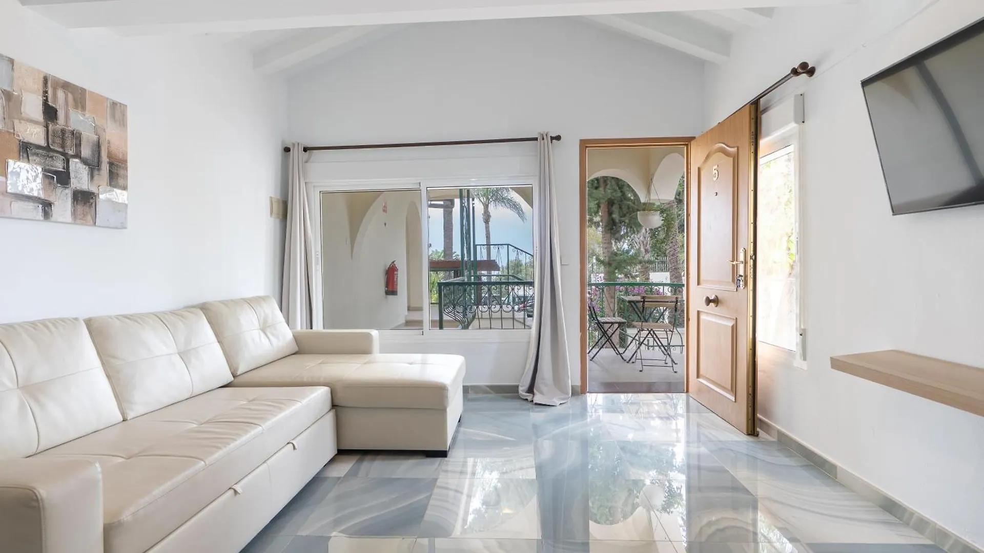Aparthotel Casadelmar Marbella