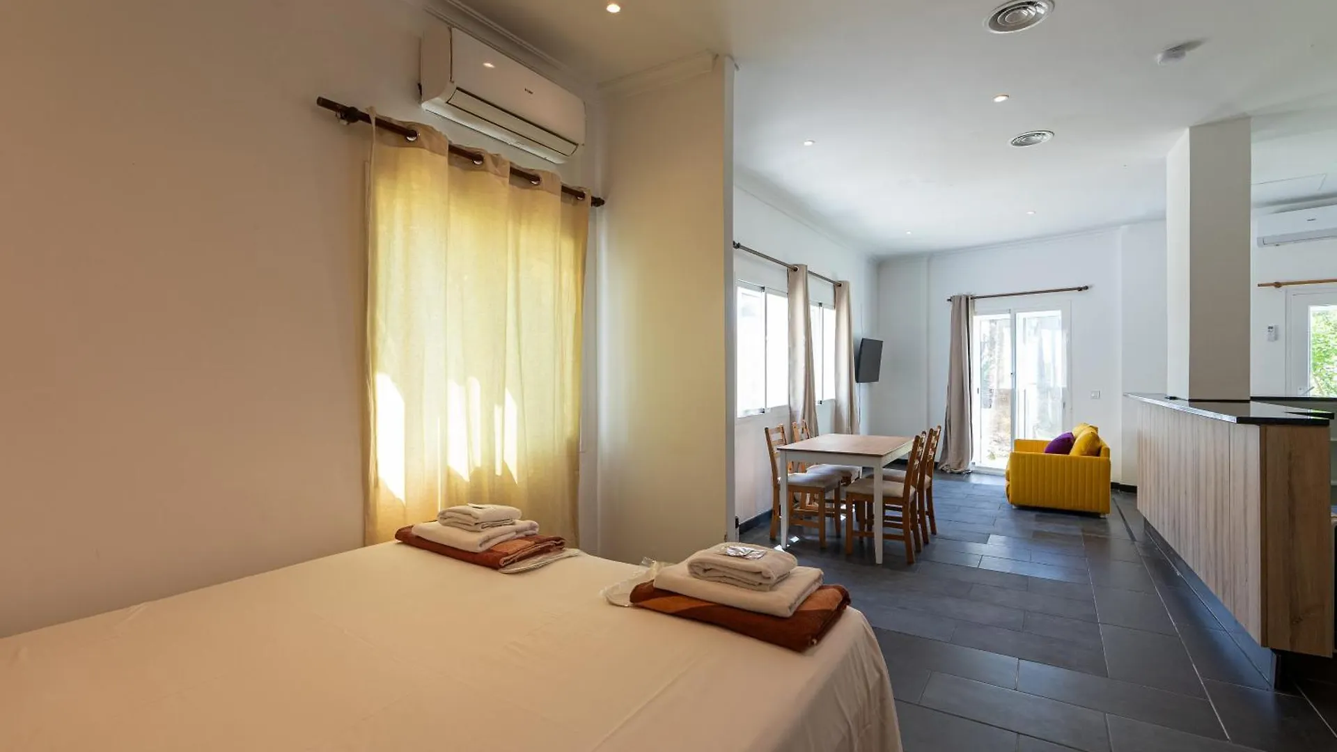 Casadelmar Marbella 23 Apartamentos Vacacionales Spain